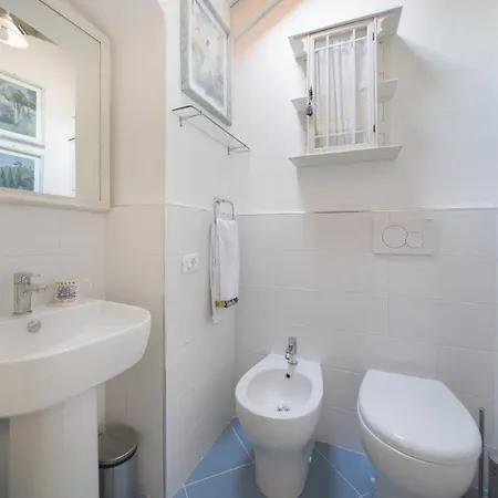 Hostdomus - Almarè Alassio